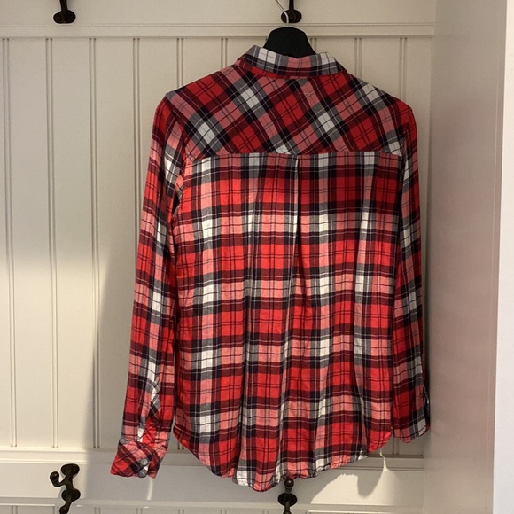 Light, colorful fall wear. Perfect for fall days with a coffee. Very soft!! 💕 - Picture 2 of 2